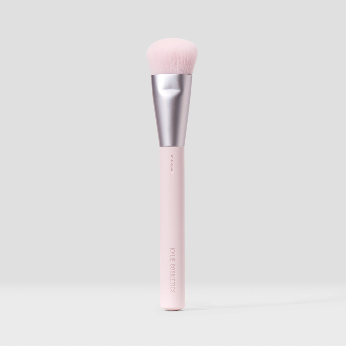 <Kylie’s Peachy Glow Look>|<KL039>